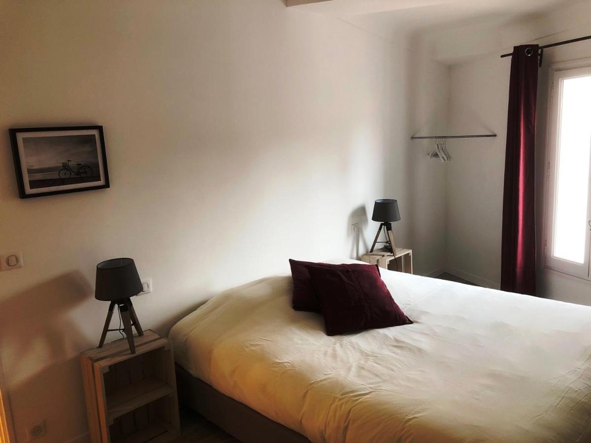 Le Petit Hermitage Apt Buitenkant foto