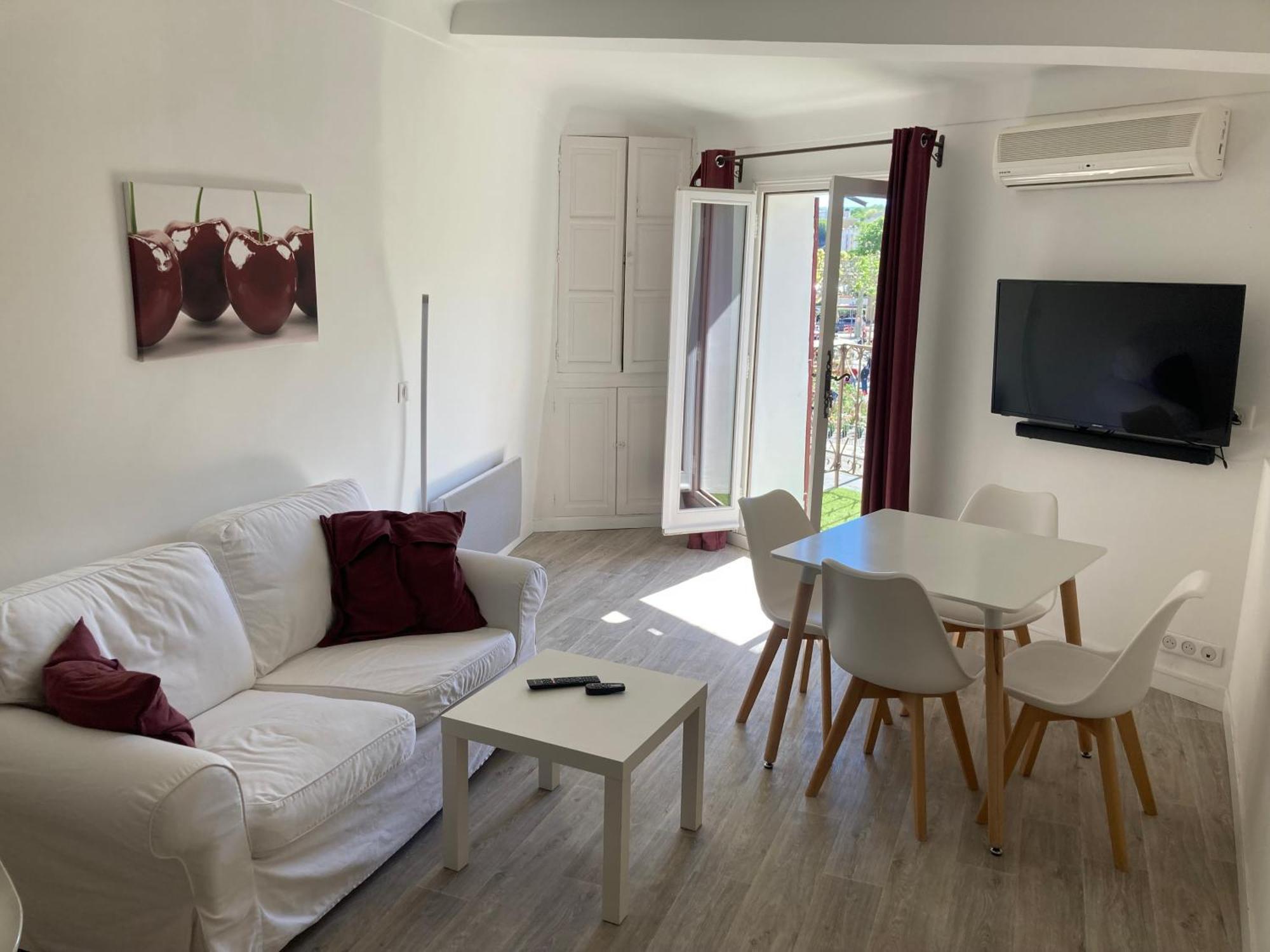 Le Petit Hermitage Apt Buitenkant foto